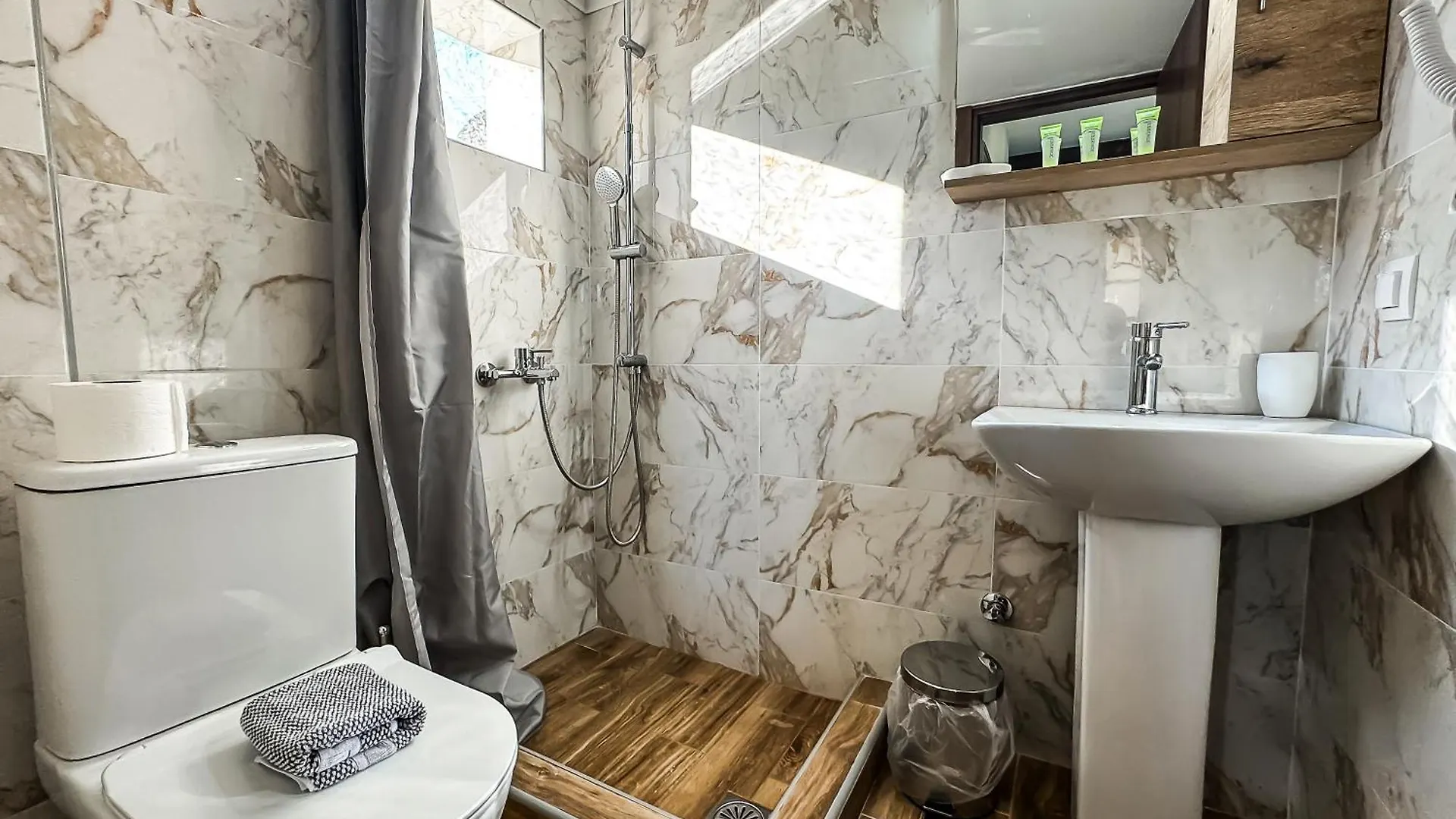 The Peaceful Villa Paralia Dionysiou Apartment