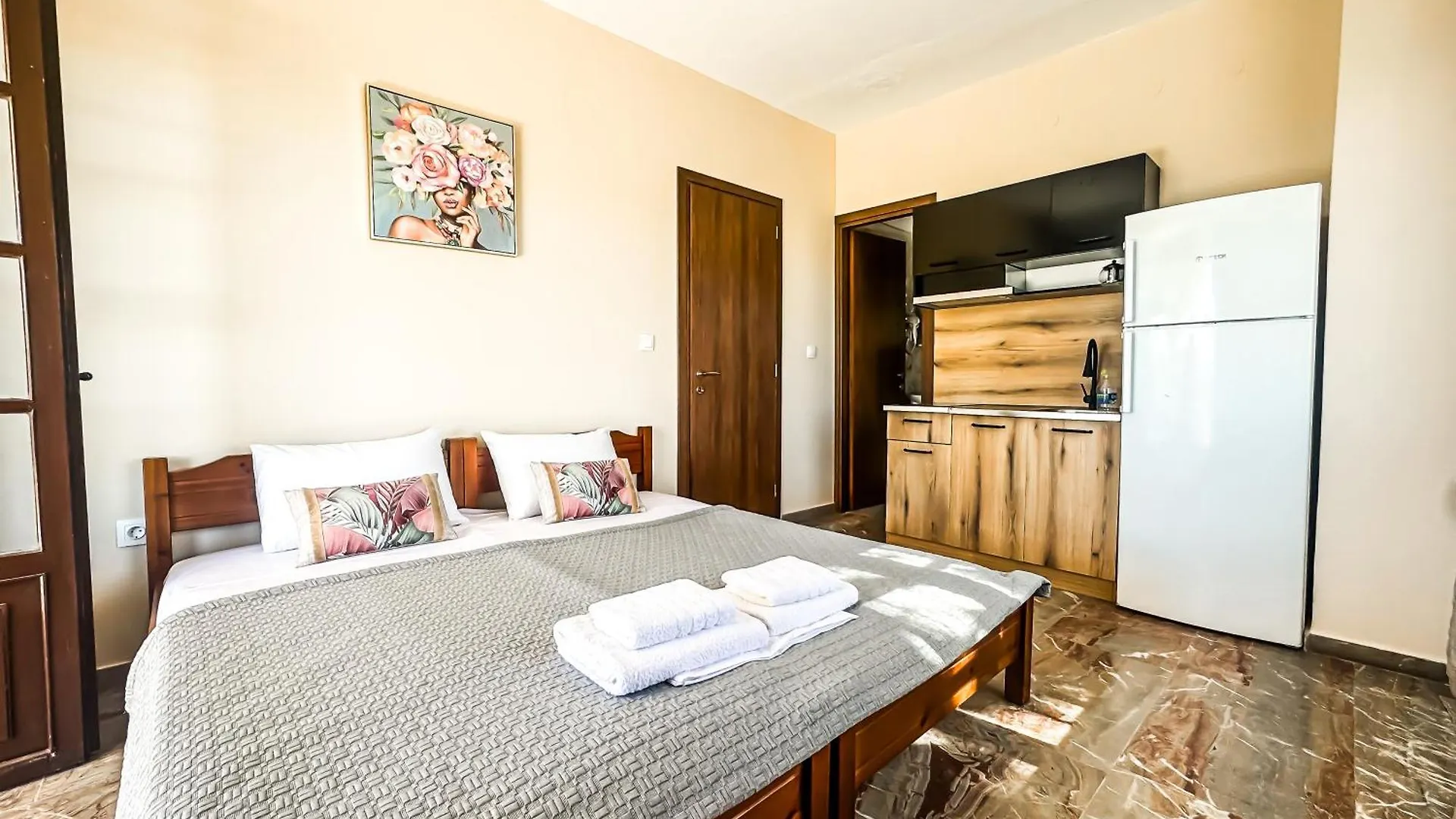 The Peaceful Villa Paralia Dionysiou