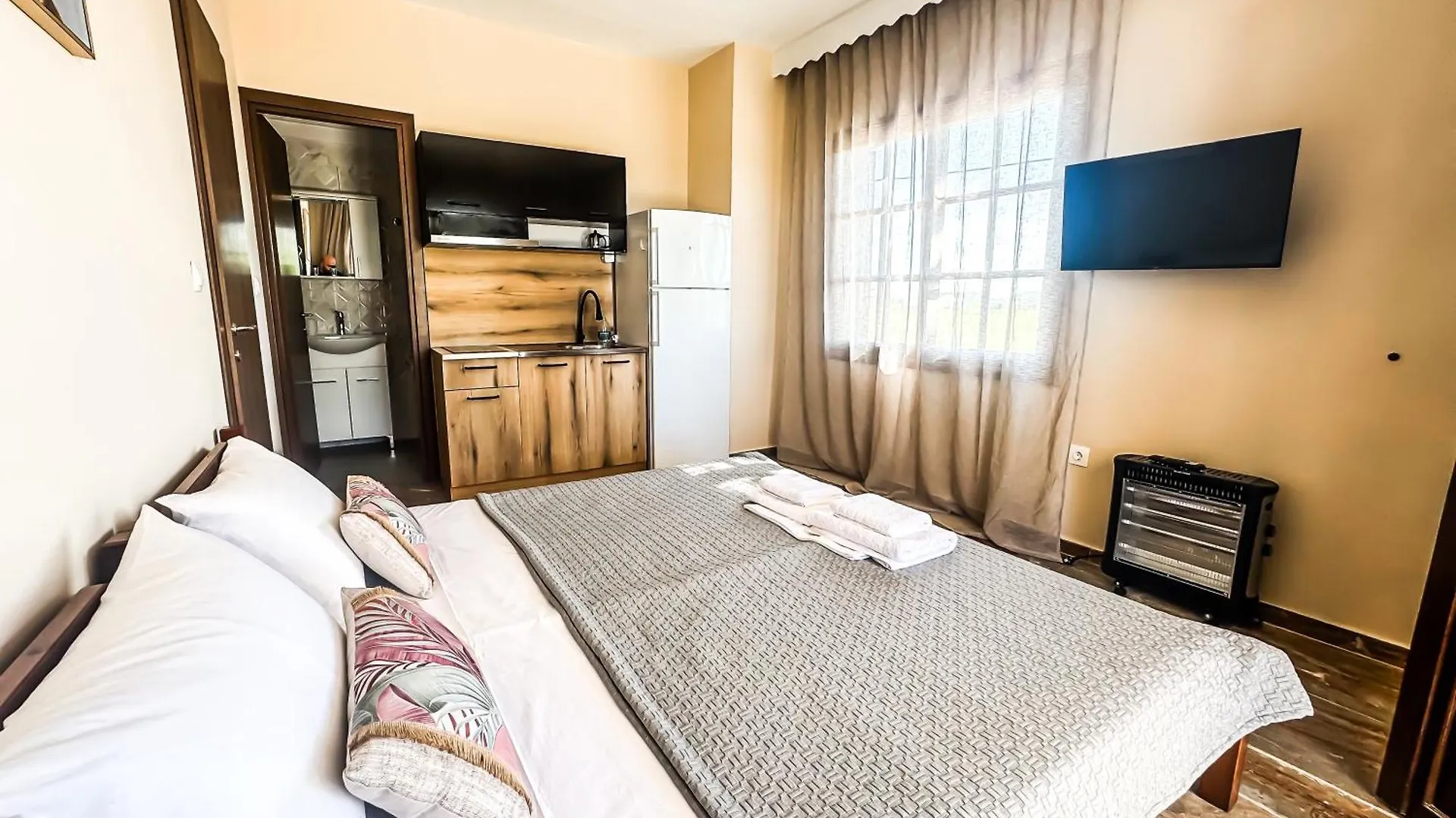 The Peaceful Villa Paralia Dionysiou Apartment
