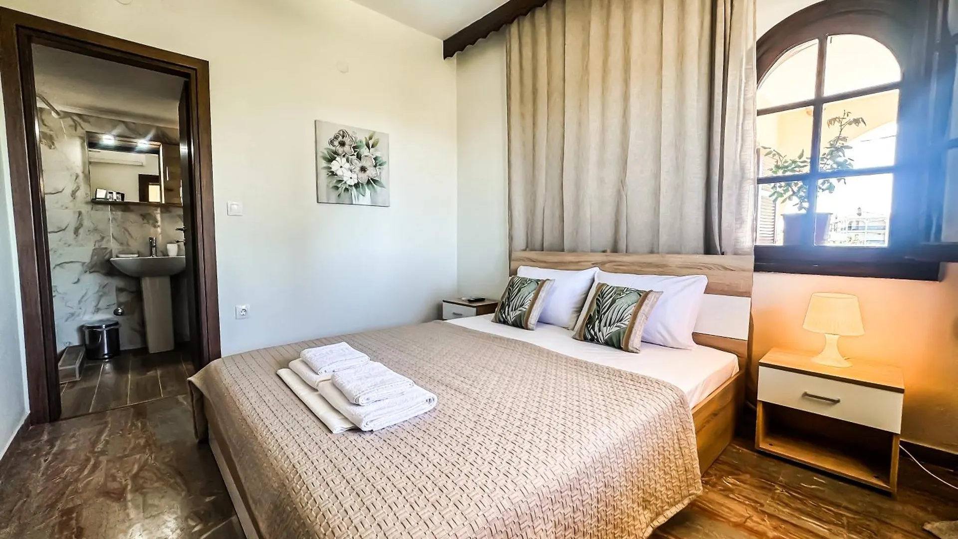 The Peaceful Villa Paralia Dionysiou